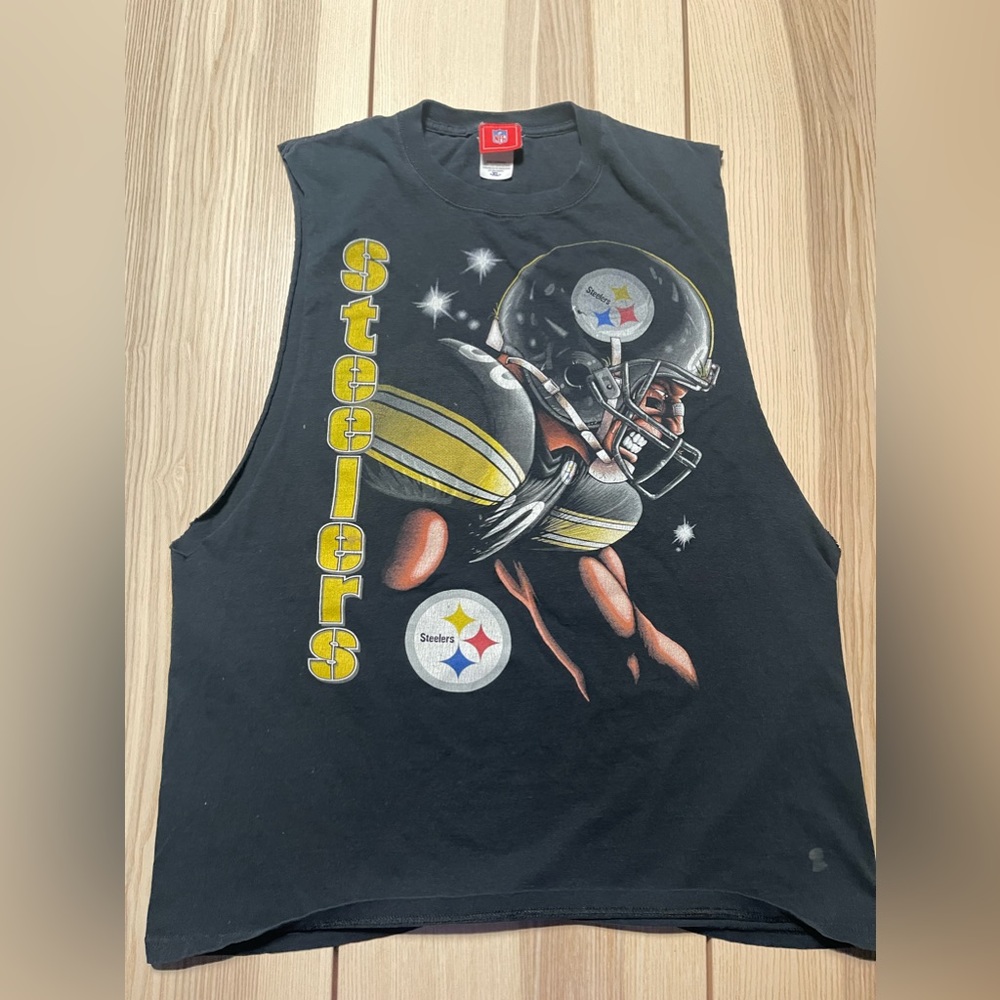 Vintage NFL Pittsburgh Steelers Cartoon Player Cutoff Shirt